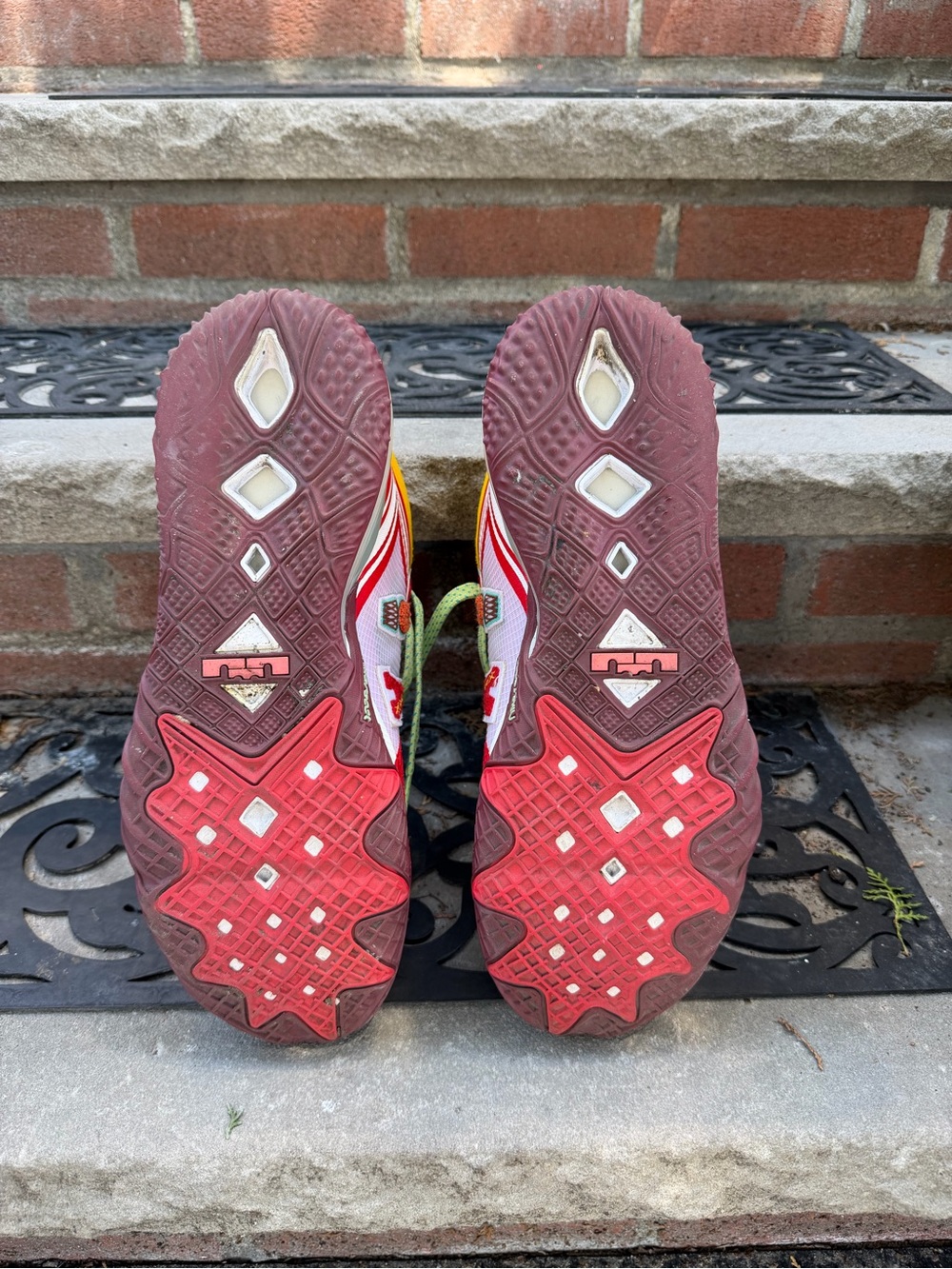 Nike LeBron 18 low - Picture 4 of 4
